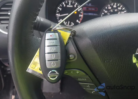 2017 Nissan Pathfinder Platinum z USA, uszkodzony, nr VIN 5N1DR2MM3HC901000